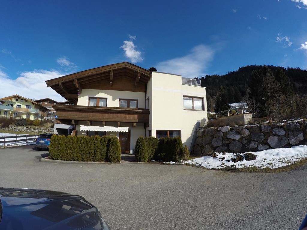 Appartement Felix Kaprun Bagian luar foto